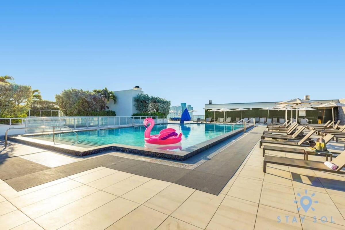 Apartment With Bay View Balcony - Pool - Up To 6 - Gym Hollywood Zewnętrze zdjęcie