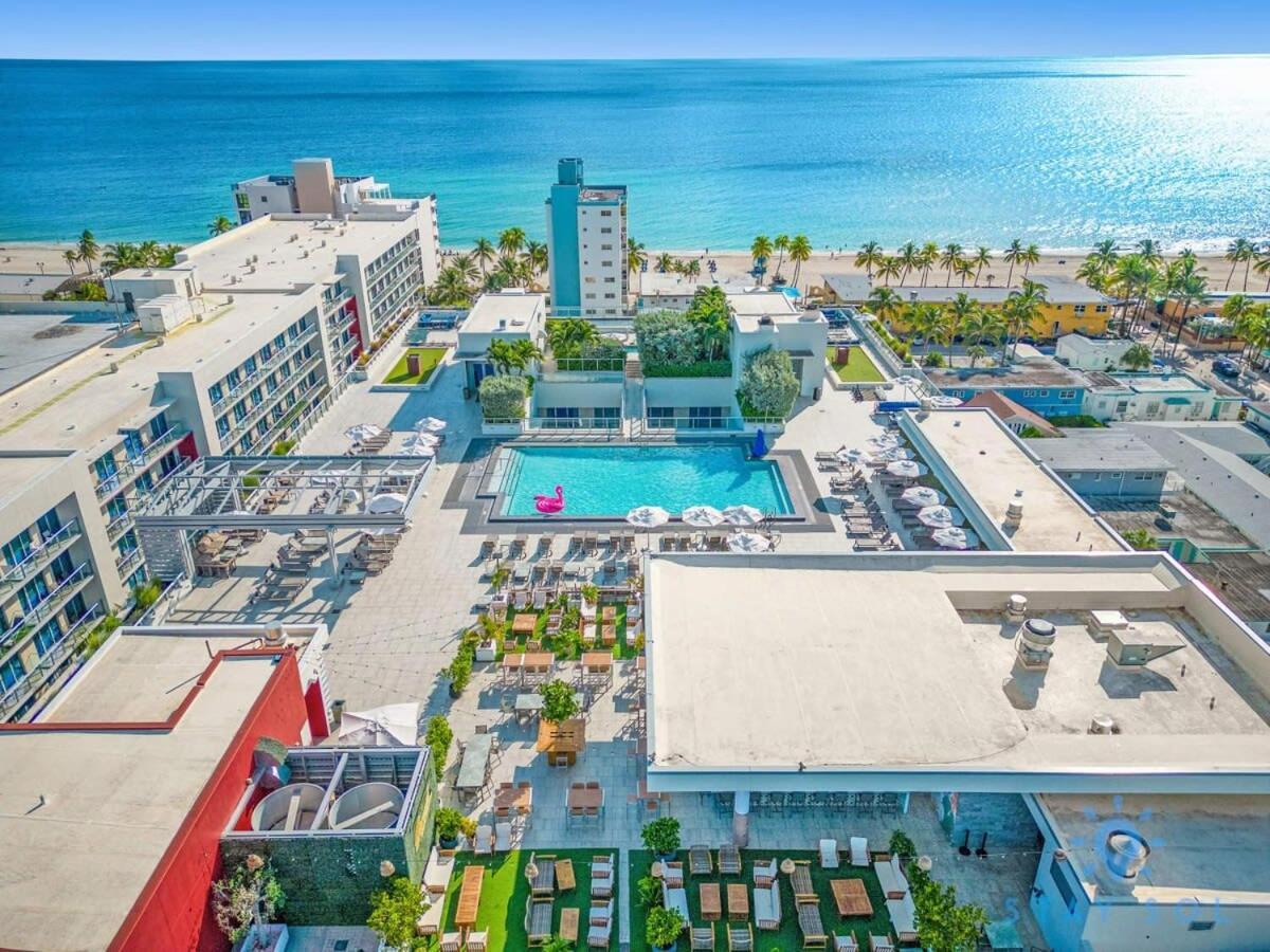 Apartment With Bay View Balcony - Pool - Up To 6 - Gym Hollywood Zewnętrze zdjęcie