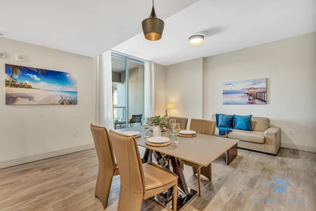 Apartment With Bay View Balcony - Pool - Up To 6 - Gym Hollywood Zewnętrze zdjęcie