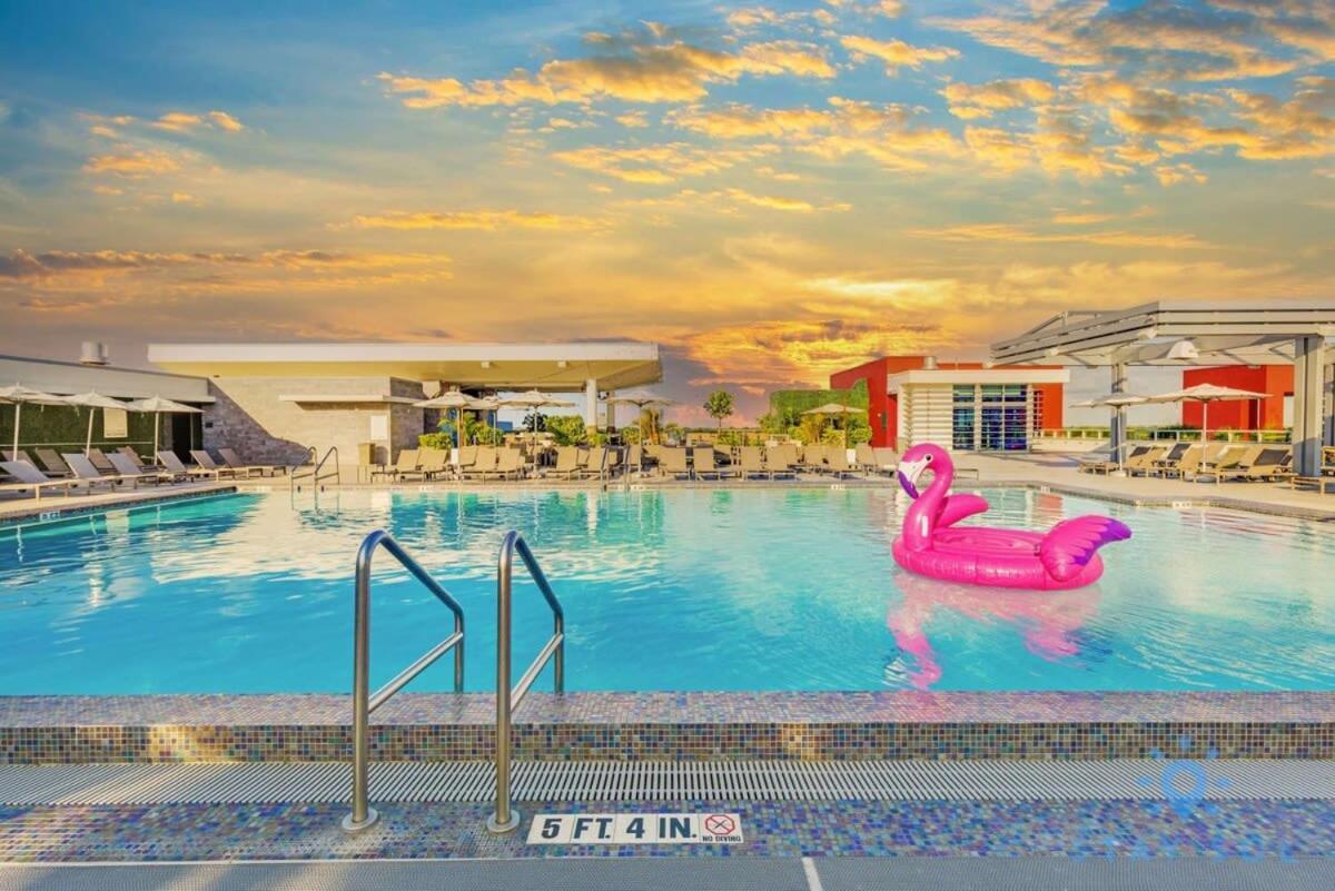 Apartment With Bay View Balcony - Pool - Up To 6 - Gym Hollywood Zewnętrze zdjęcie